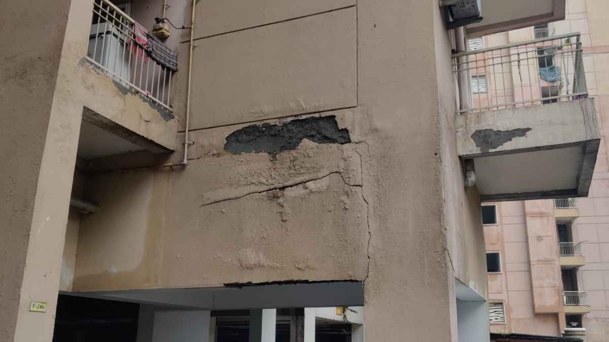 Ajanara Homes Plaster Fall