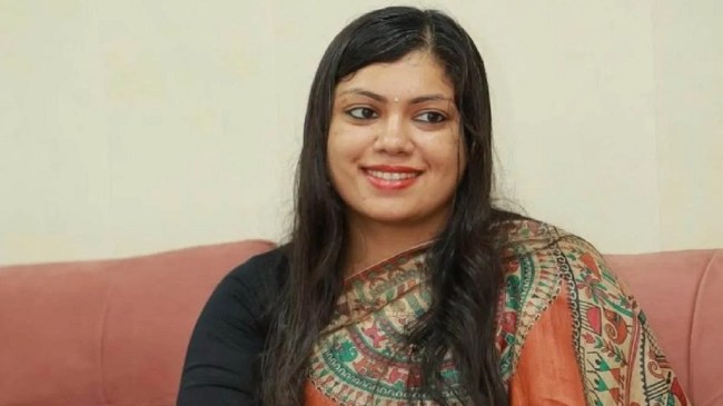 Noida News, Noida DM, DM Medha Roopam, Noida, Builder and Buyers, Noida Authority, Farmer Protest, Noida International Airport, Jewar Airport, Film City, Greater Noida Authority, Yamuna Authority, नोएडा समाचार, नोएडा डीएम, डीएम मेधा रूपम, नोएडा, बिल्डर और खरीदार, नोएडा प्राधिकरण, किसान विरोध, नोएडा अंतर्राष्ट्रीय हवाई अड्डा, जेवर हवाई अड्डा, फिल्म सिटी, ग्रेटर नोएडा प्राधिकरण, यमुना प्राधिकरण