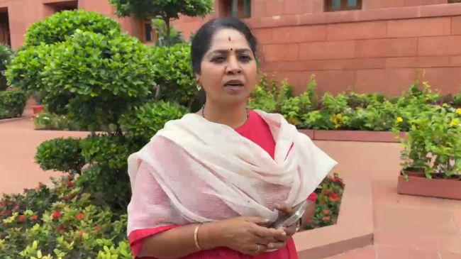 Lok Sabha MP R Sudha Lok Sabha MP | R Sudha | Chain Snatching