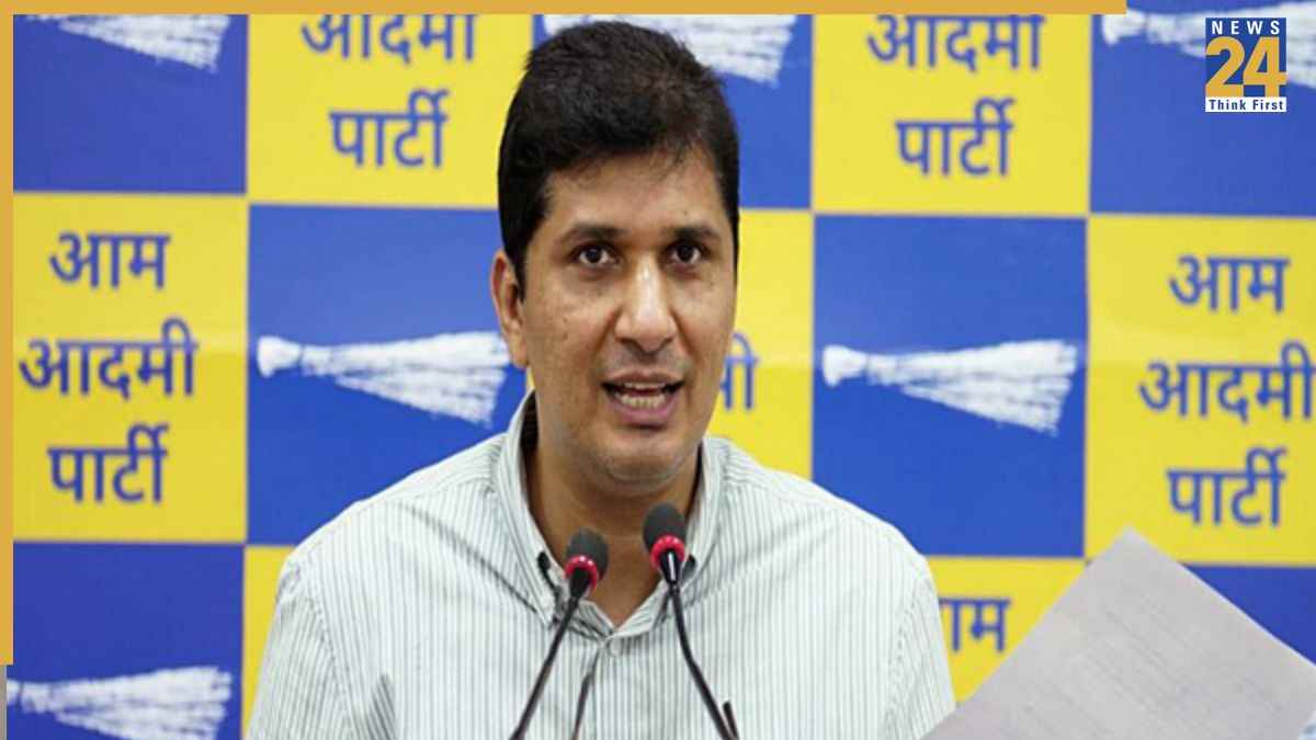 'मोदी जी की डिग्री फर्जी,ध्यान भटकाने के लिए छापेमारी', सौरभ भारद्वाज पर ED के एक्शन पर भड़के केजरीवाल और भगवंत मान