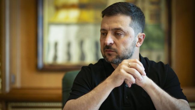 Volodymyr Zelenskyy and Vladimir Putin-1-2-3-4