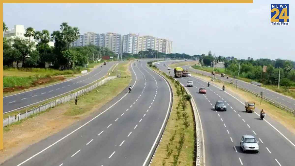 नोएडा में ग्रीन कॉरिडोर बनाकर बचाई गई 2 नई जिंदगी, 6 किलोमीटर की दूरी महज 3 मिनट 50 सेकेंड में पूरी