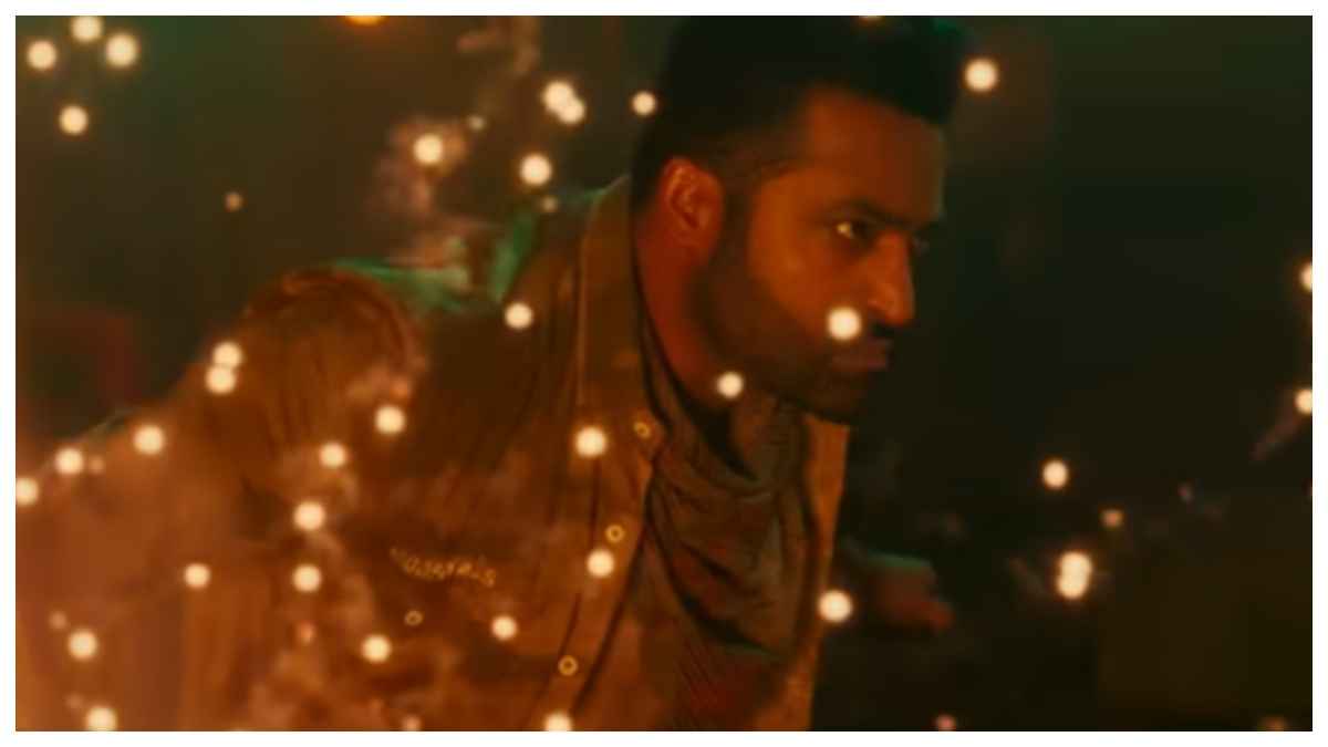 Hrithik Roshan-Jr NTR की फिल्म पर चली सेंसर बोर्ड की कैंची, War 2 में हुए ये बदलाव