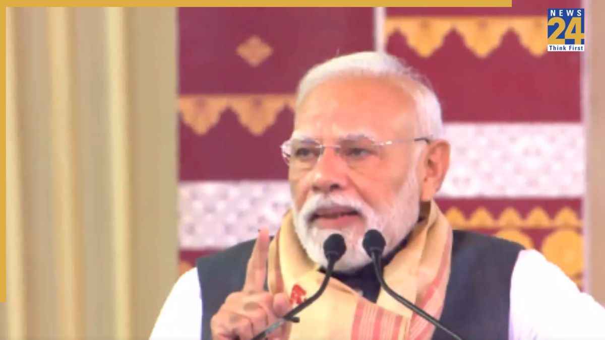 असम में पीएम मोदी ने किया संबोधित