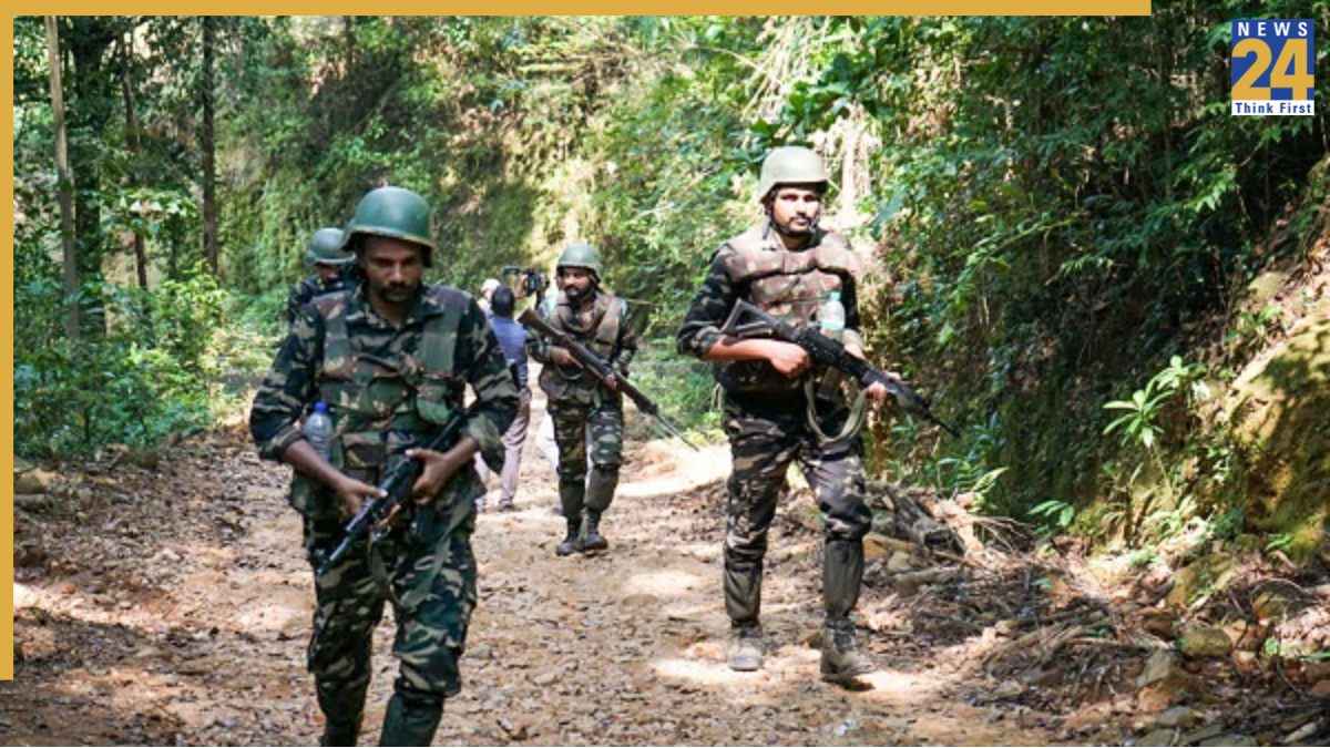 छत्तीसगढ़ में पुलिस की बड़ी कार्रवाई, बीजापुर में 2 नक्सलियों को किया ढेर