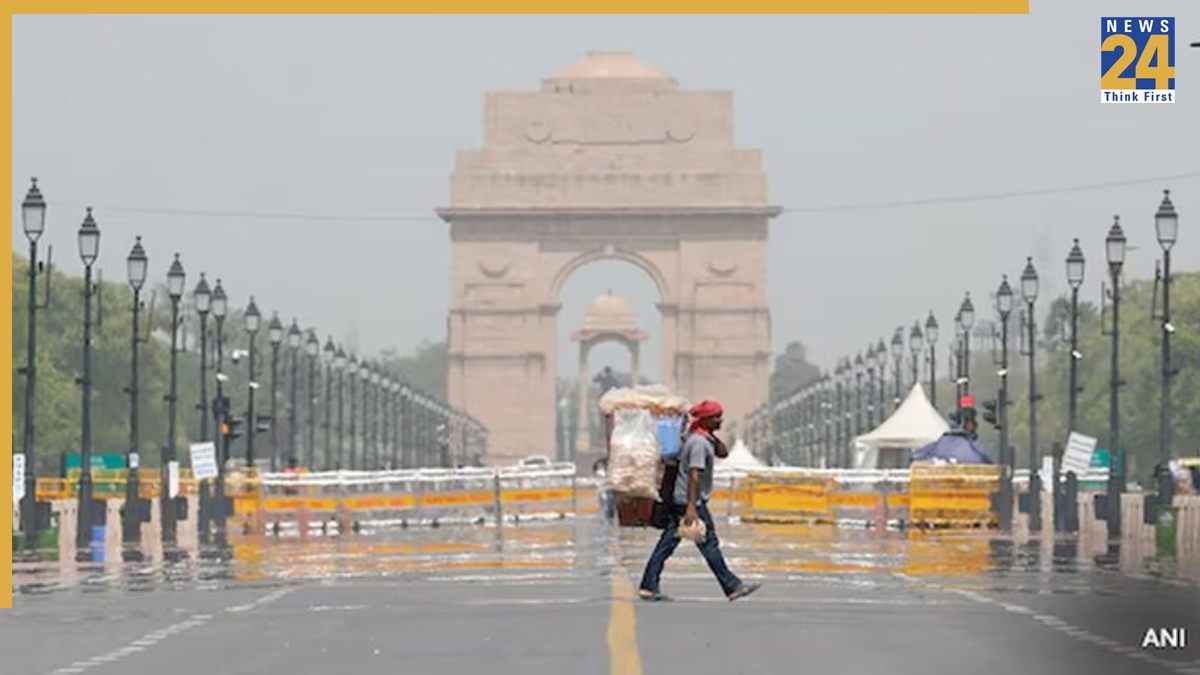 दिल्ली-NCR में फिर बारिश का अलर्ट, इस बार एक सप्ताह पहले खत्म होगा मानसून