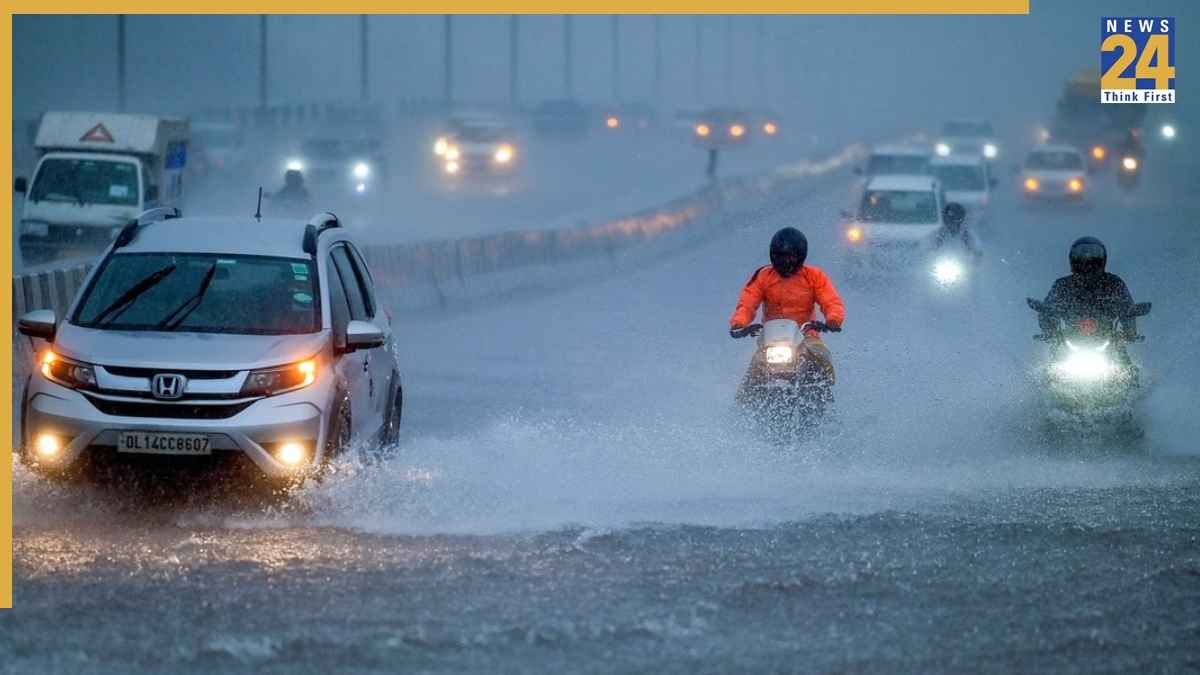 दिल्ली, गुरुग्राम, फरीदबाद समेत पूरे एनसीआर में भारी बारिश का अलर्ट जारी।