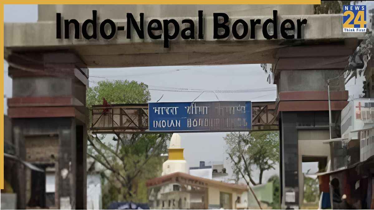 यूपी-नेपाल सीमा पर बढ़ी सतर्कता, जेल तोड़कर भागे 11 कैदियों को पकड़ा