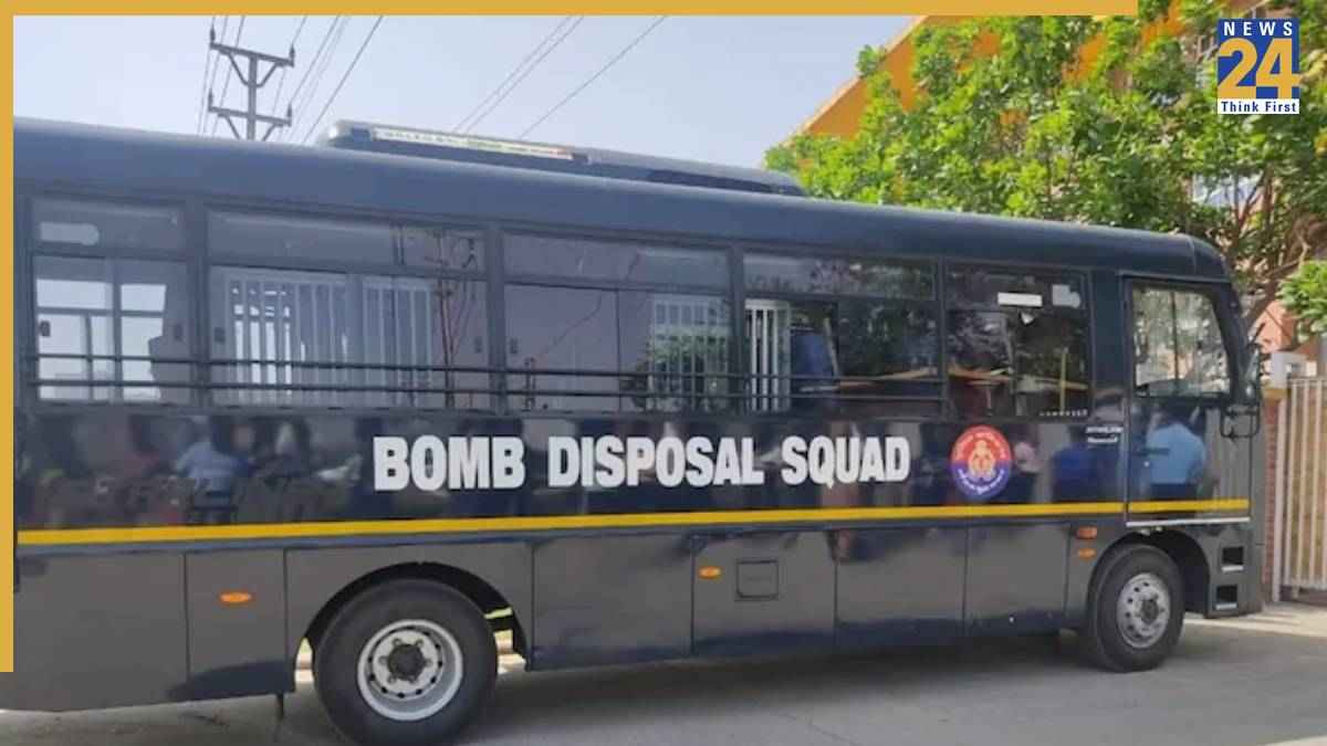 Bomb Threat | Delhi Schools | Delhi Police