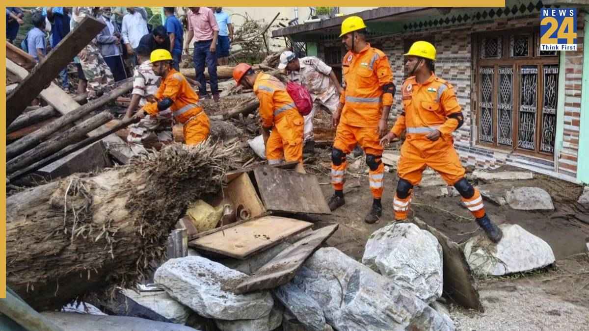टूट गईं सांसें, 'जिंदा' रही ममता, आखिरी पल तक सीने से चिपकाए रखे जुड़वा बेटे, उत्तराखंड में दर्दनाक हादसा