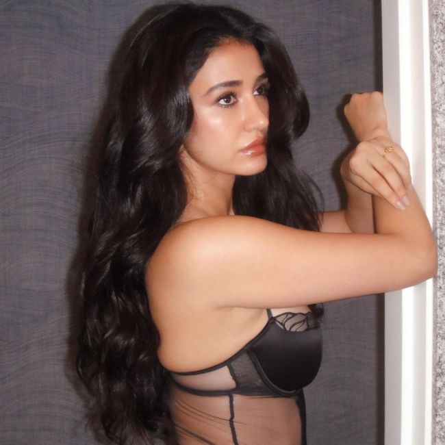 Disha Patani, Disha Patani Black Dress, Disha Patani bold look-1-2-3-4-5-6-7