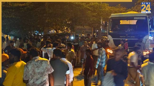 Ganesh Visarjan | Community Violence | Stone Pelting