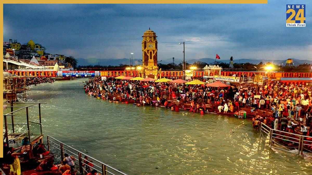 हरिद्वार अर्धकुंभ 2027 की तारीखों का ऐलान, पहली बार साधु-संन्यासियों के साथ होंगे 3 शाही स्नान