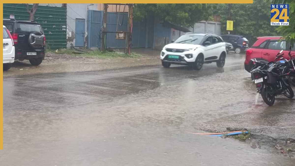 Rain In Noida
