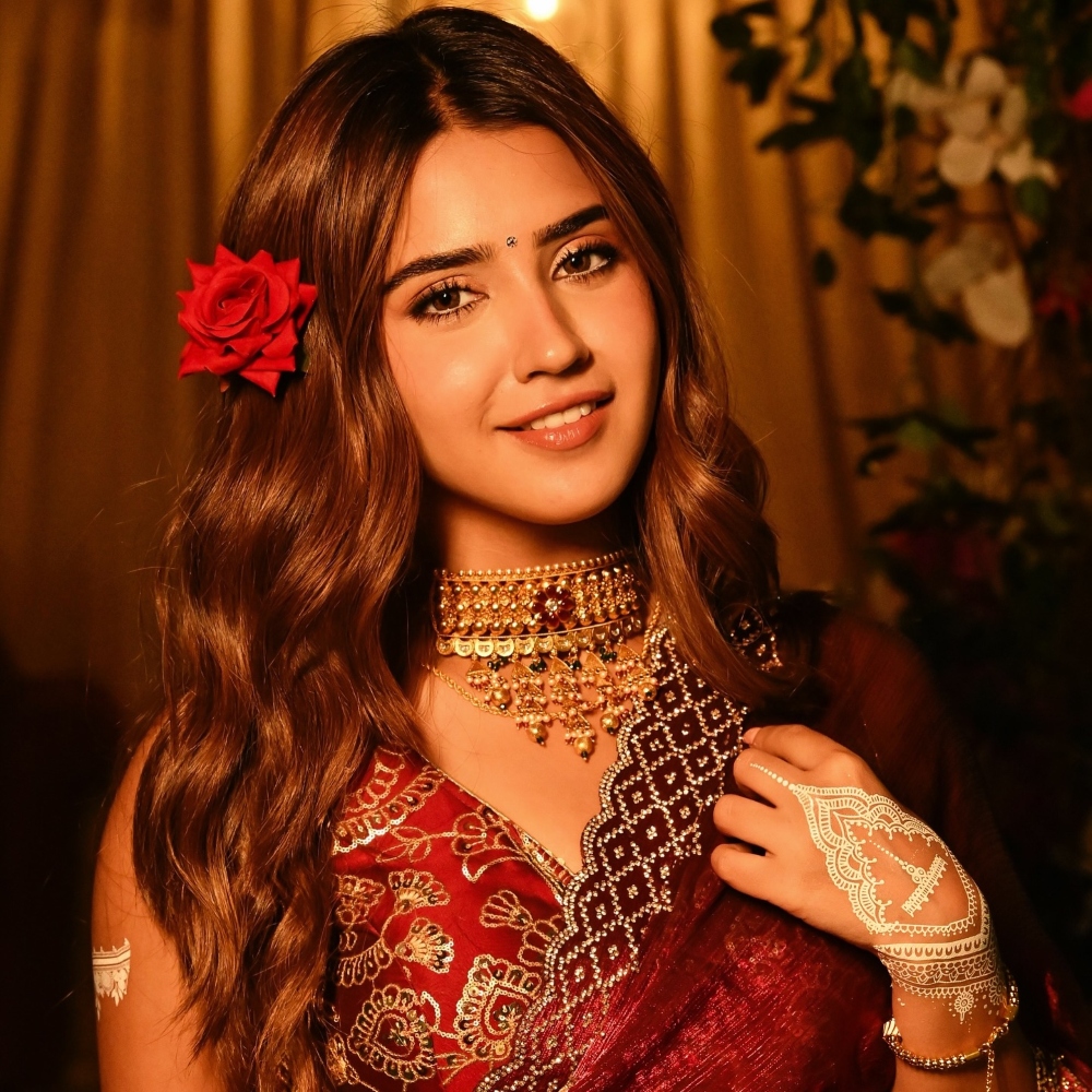 Roshni Walia Roshni Walia-1-2-3-4