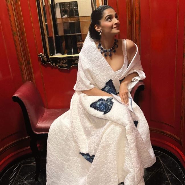 Sonam Kapoor, Sonam Kapoor photos, Sonam Kapoor instagram-1-2