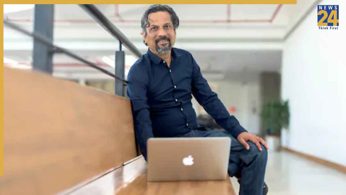 कौन हैं Arattai App के मालिक श्रीधर वेम्बू, नेटवर्थ है 5 अरब; गांव में बिता रहे सादा जीवन