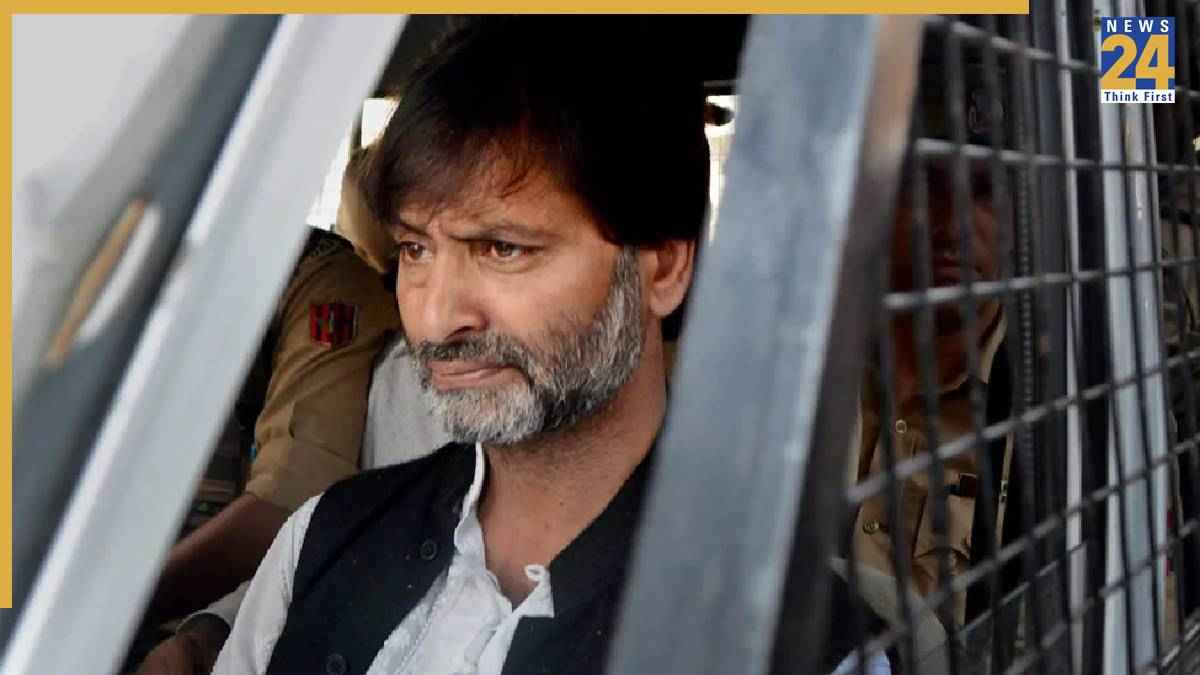 हाफिज सईद से मुलाकात के बाद मनमोहन सिंह को दी थी जानकारी, यासीन मलिक का बड़ा खुलासा
