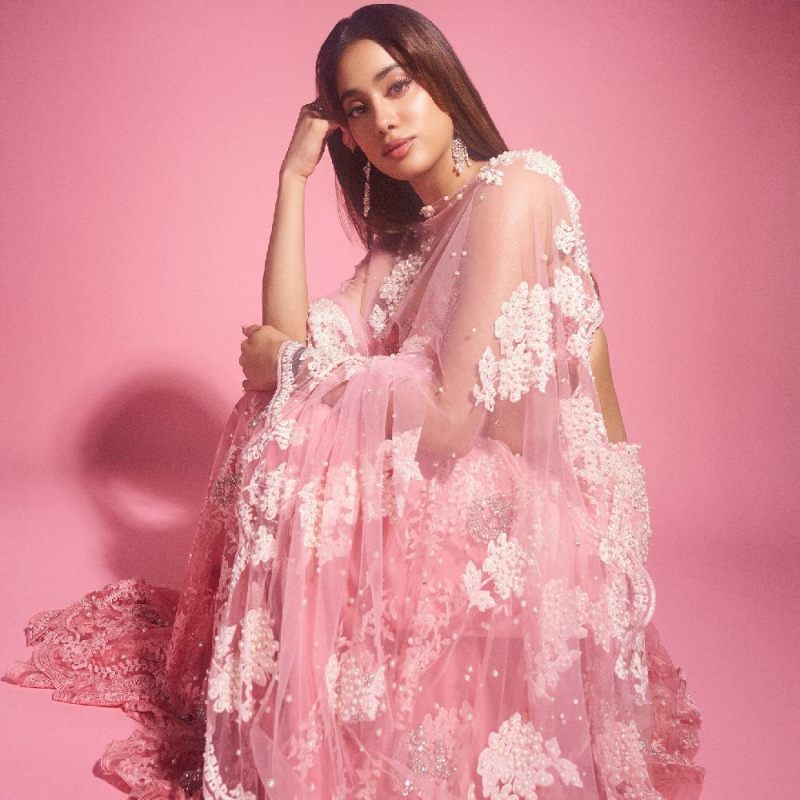 Janhvi Kapoor Janhvi Kapoor, Janhvi Kapoor traditional look, Sunny Sanskari Ki Tulsi Kumari-1-2
