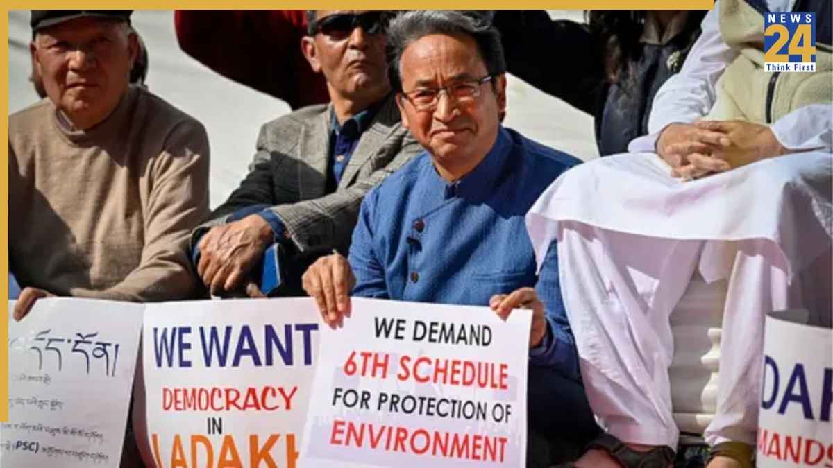 Leh Protest: आखिर क्यों लेह बना जंग का मैदान? 15 दिन से अनशन पर बैठे हैं सोनम वांगचुक