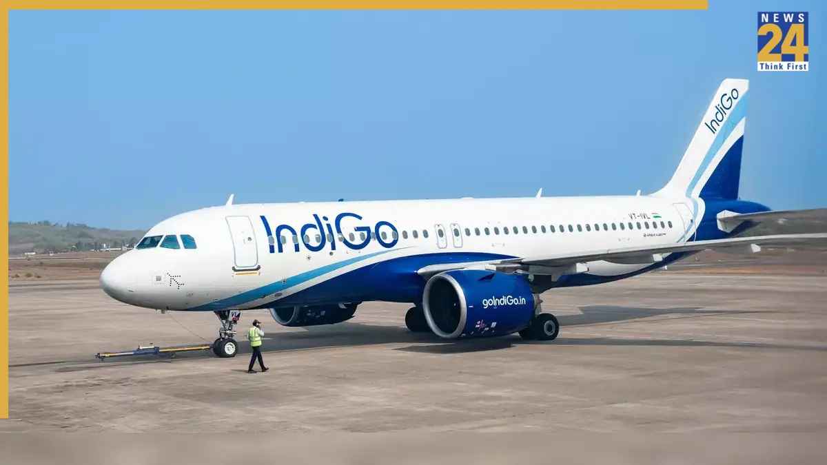 bomb threat to plane
