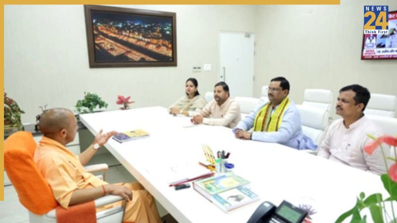 CM Yogi, Uttar Pradesh News, ABVP, Chief Minister Yogi, News24, सीएम योगी, उत्तर प्रदेश समाचार, एबीवीपी, मुख्यमंत्री योगी, न्यूज़24