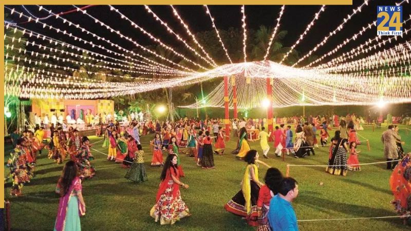 Bhopal News, Bhopal Latest News, Bhopal Administration, Bhopal DM, Garba, Navratri, Pandal, भोपाल न्यूज, भोपाल ताजा खबर, भोपाल प्रशासन, भोपाल डीएम, गरबा, नवरात्र, पंडाल