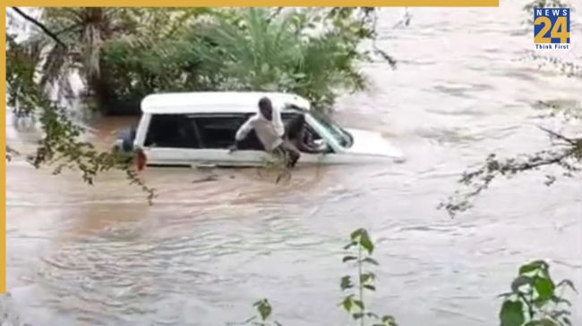 Neemuch News, Neemuch, Madhya Pradesh, Neemuch Health Officer, Neemuch DM, Gunjali River, नीमच न्यूज, नीमच, मध्य प्रदेश, नीमच स्वास्थ्य आफिसर, नीमच डीएम, गुंजाली नदी