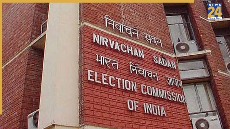 Election Commission deregisters 42 unrecognized parties in Tamil Nadu reasons 2025,Impact of Tamil Nadu political party cancellations on Bihar assembly elections 2025,Why ECI revoked registration of parties like MMK and KMDK in Tamil Nadu,Bihar voter list revision 2025 vs Tamil Nadu party deregistration by Election Commission,Rules for political party registration renewal in India ECI guidelines 2025