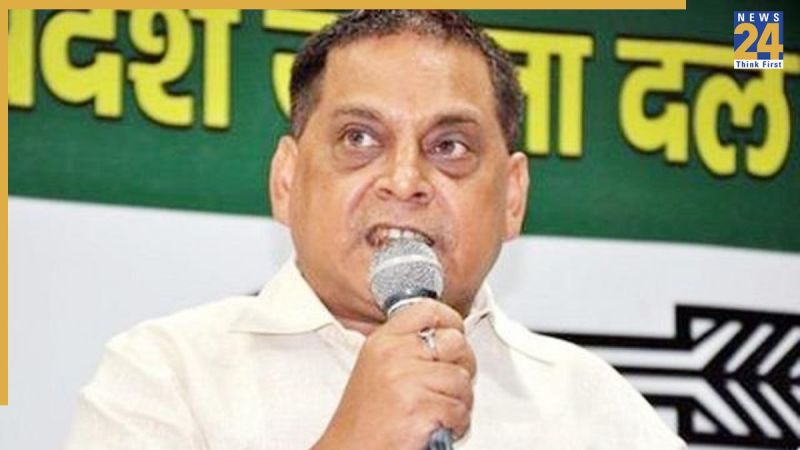 Bihar elections, Bihar news, Muzaffarpur, Muzaffarpur news, JDU spokesperson, MLC Neeraj Kumar, Rahul Gandhi, Lalu Prasad, Tejashwi Yadav, बिहार चुनाव, बिहार न्यूज, मुजफ्फरपुर, मुजफ्फरपुर न्यूज, जेडीयू प्रवक्ता, एमएलसी नीरज कुमार, राहुल गांधी, लालू प्रसाद, तेजस्वी यादव