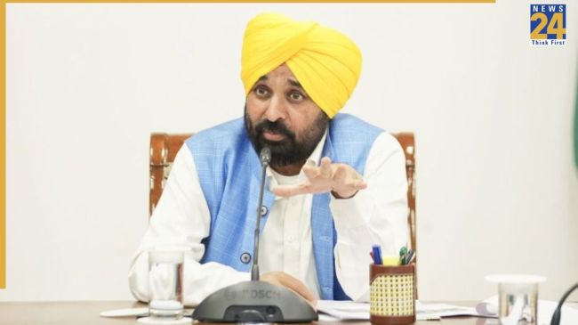 Punjab News, Punjab Flood, Punjab, Mission Chaddi Kala, Bhagwant Mann, Sonu Sood, Neeru Bajwa, पंजाब न्यूज, पंजाब बाढ़, पंजाब, मिशन चढ़दी कला, भगवंत मान, सोनू सूद, नीरू बाजवा