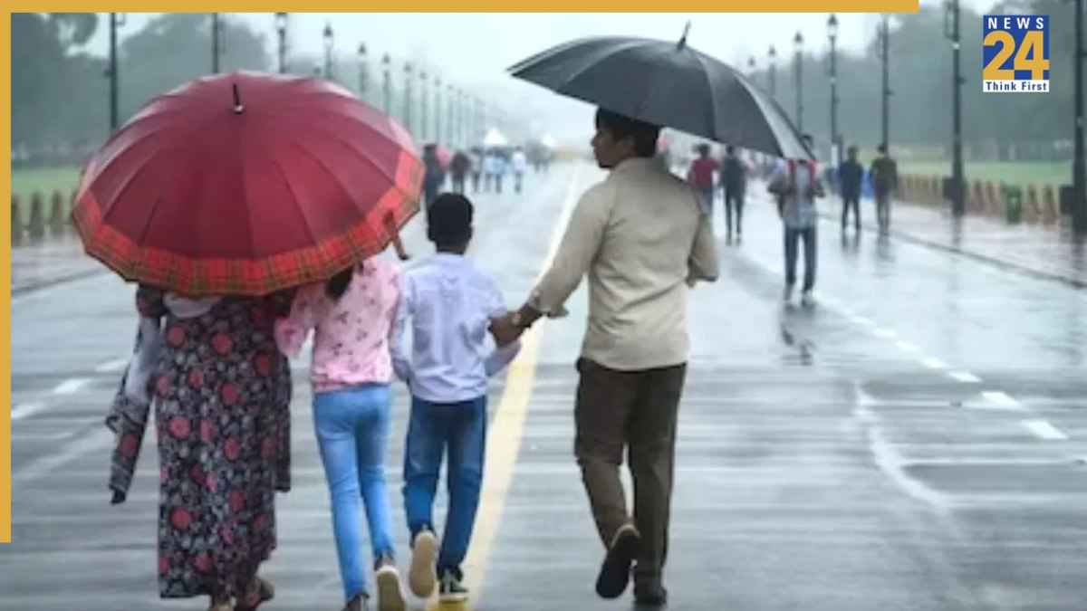 Delhi NCR weather forecast October 2025, light rain today maximum temperature 33-35 degrees, IMD prediction Delhi Noida Gurgaon partial clouds humidity 59-93 percent Dussehra umbrella advisory,Next 4 days weather Delhi NCR October 3-7 moderate rain thunderstorms strong winds 30-50 kmph,Delhi NCR real-time weather update October 6-7 pollution control outdoor plans caution,Vijayadashami weather Delhi NCR evening showers minimum temperature 24-26 degrees forecast