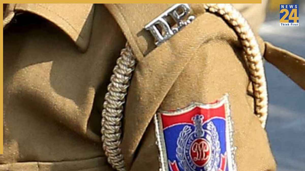 दिल्ली एसिड अटैक मामले में सामने आए चौंकाने वाले खुलासे, लड़की का पिता गिरफ्तार