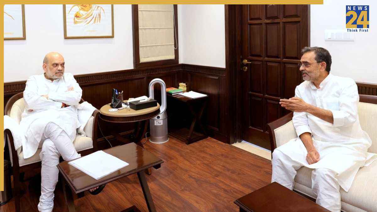 दिल्ली में अमित शाह से मिले उपेंद्र कुशवाहा दिल्ली में अमित शाह से मिले उपेंद्र कुशवाहा