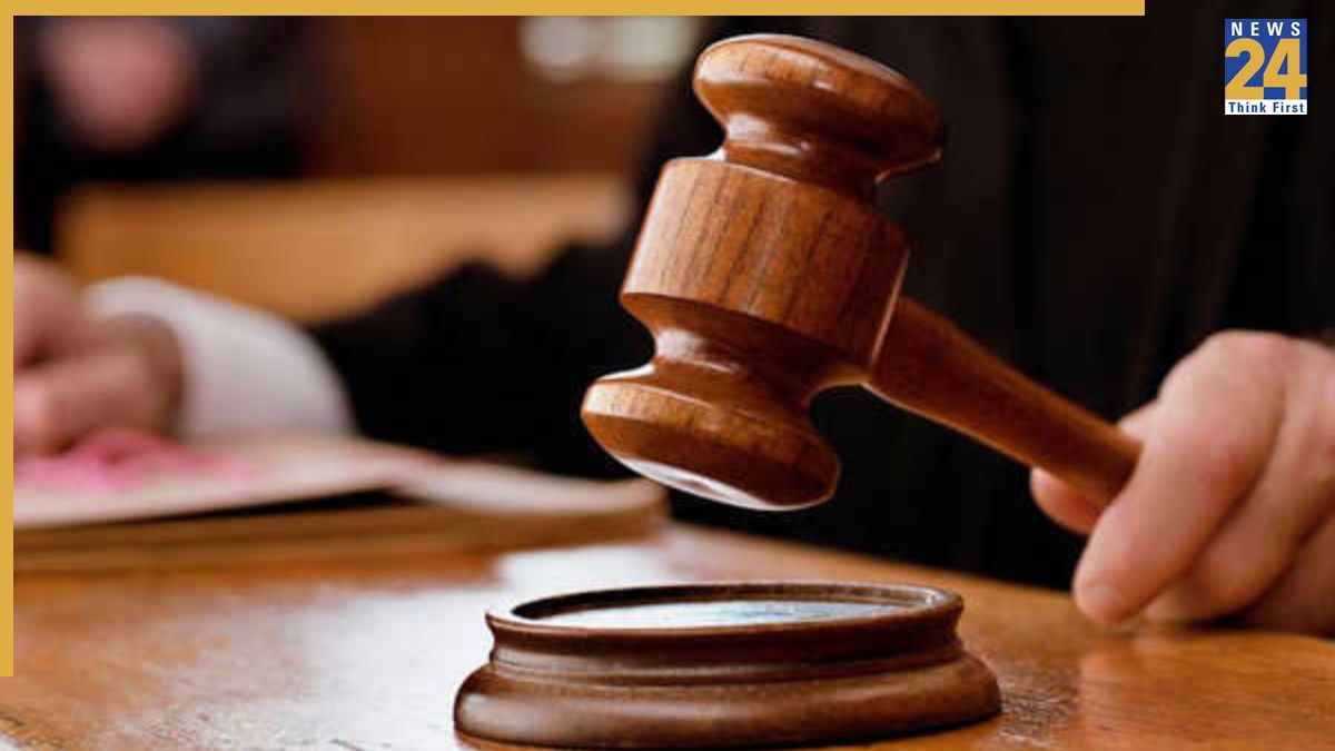 माफिया अतीक के बड़े बेटे उमर को बड़ा झटका, जिला न्यायालय ने खारिज की जमानत याचिका