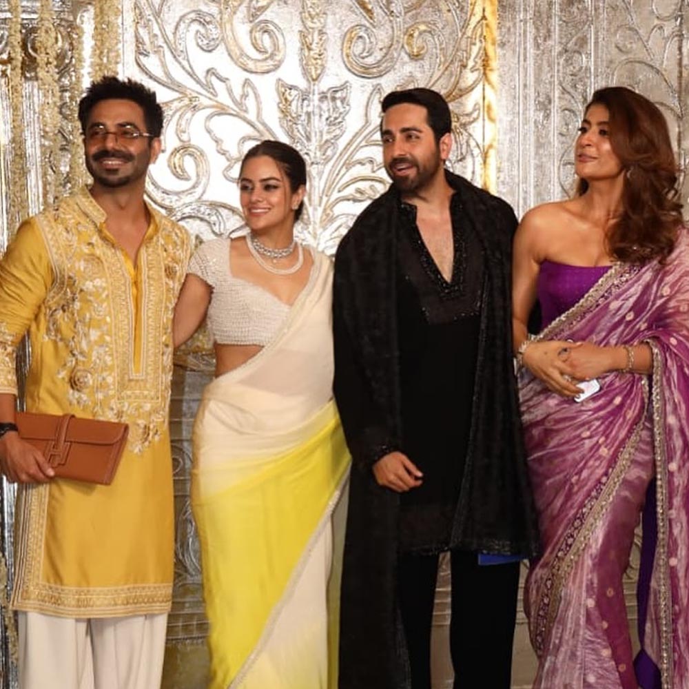 Ayushmann Khurranna with Family and brother