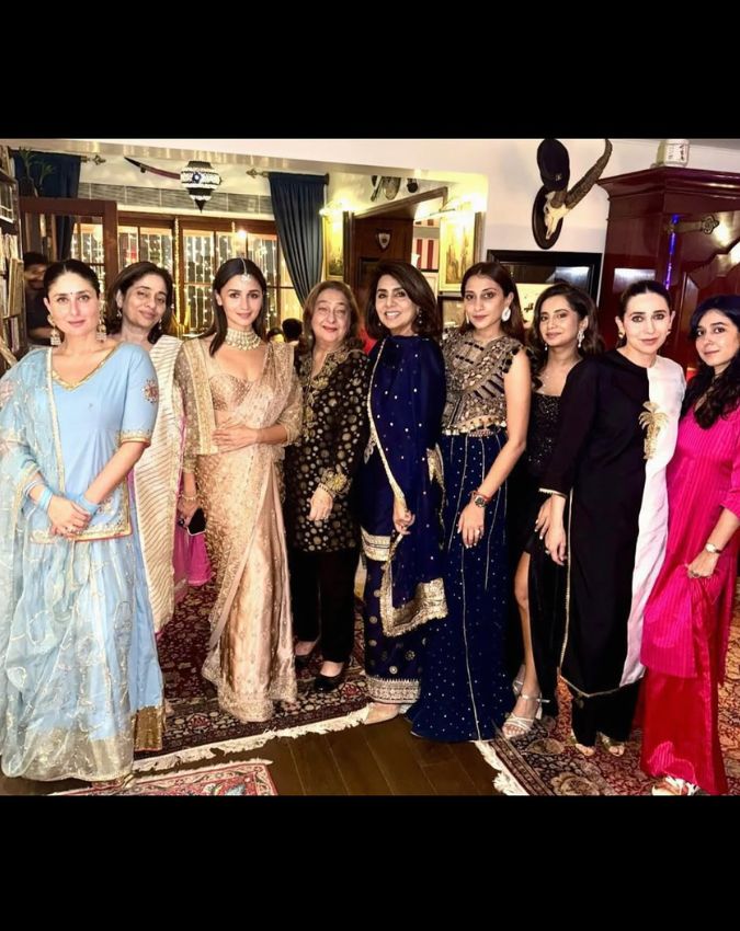 KAPOOR FAMILY Diwali Celebration Photos Alia Bhatt, Alia Bhatt Diwali Celebration 2025, Diwali 2025-1-2