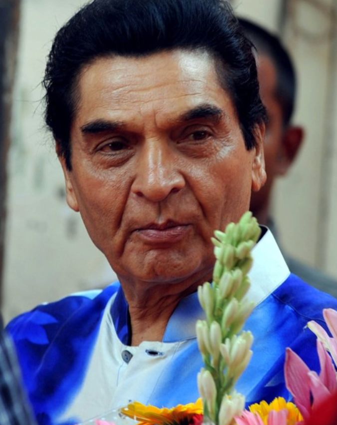 Asrani, Asrani Net Worth, Asrani Family, Asrani Wife Manju Asrani-1-2-3-4-5-6-7