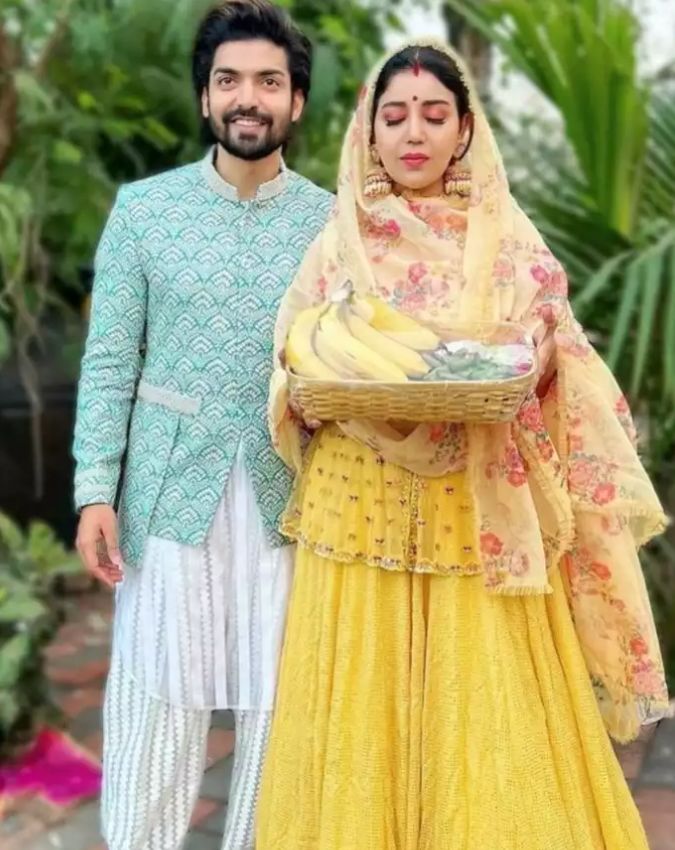 Bollywood Celebs who celebrates Chhath Puja Bollywood Celebs who celebrates Chhath Puja-1-2-3-4-5