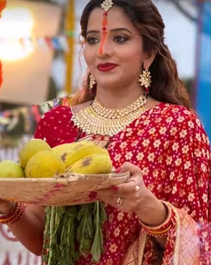Bollywood Celebs who celebrates Chhath Puja Bollywood Celebs who celebrates Chhath Puja-1-2-3-4-5-6