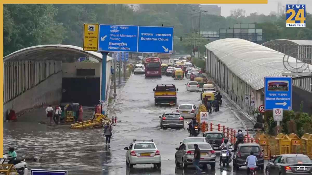 Weather Update: दिल्ली-NCR में हुई झमाझम बारिश, पढ़ें आने वाले दिनों में कैसा रहेगा मौसम?