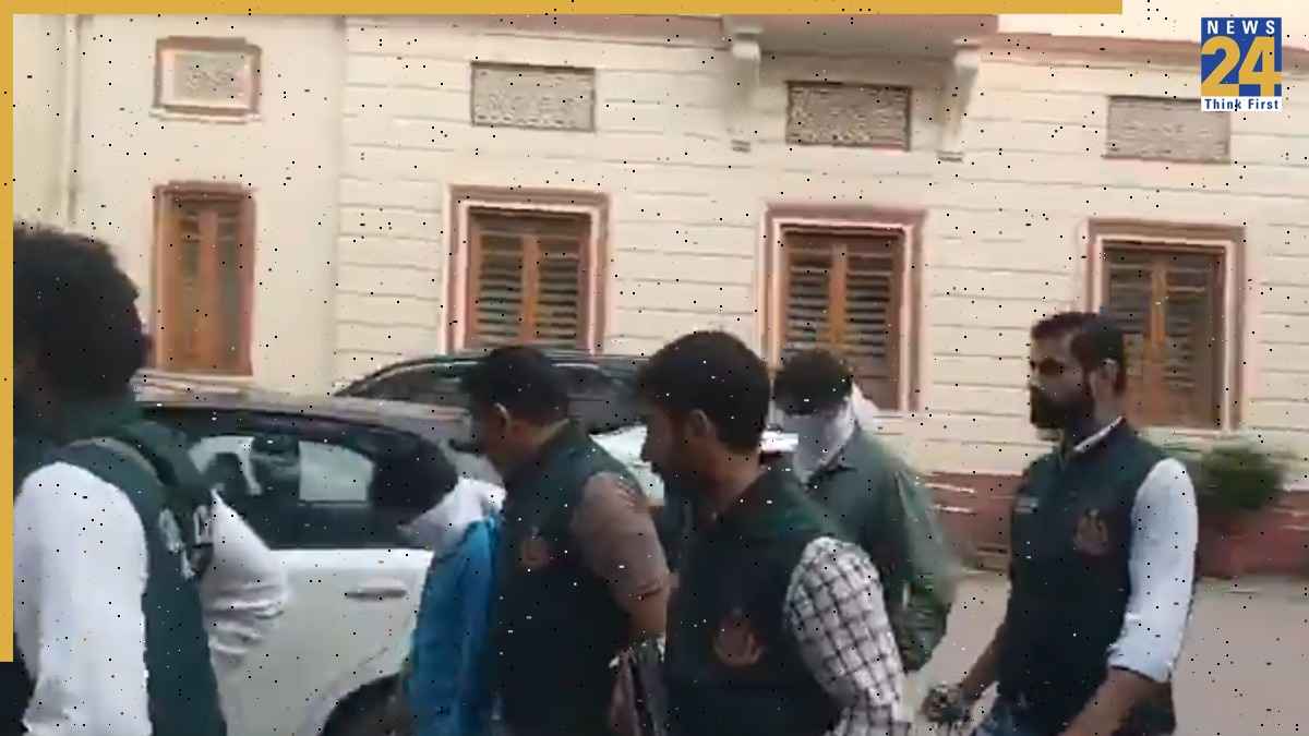ISIS के दो आतंकियों की खतरनाक साजिश हुई नाकाम, दिल्ली पुलिस ने किया गिरफ्तार