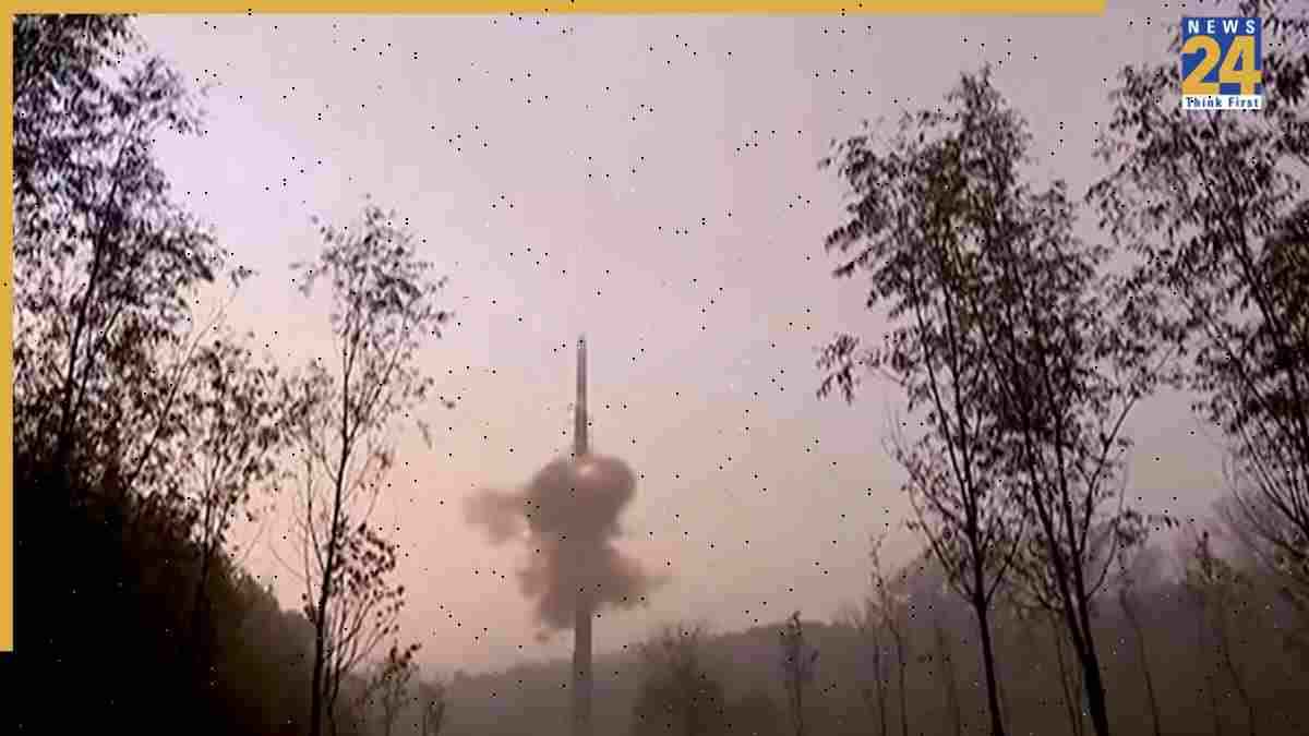 एशिया-प्रशांत आर्थिक सहयोग शिखर सम्मेलन से पहले उत्तर कोरिया ने लॉन्च की मिसाइल, दक्षिण कोरिया की सेना अलर्ट