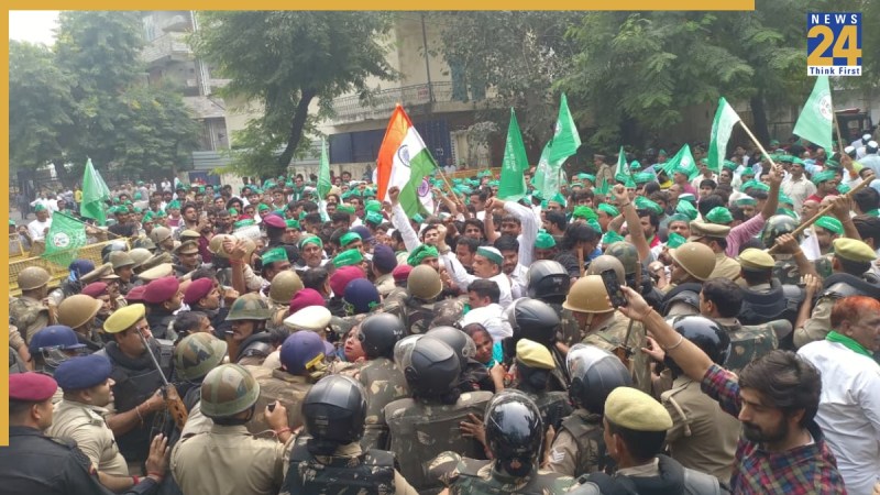 Noida Authority Protest