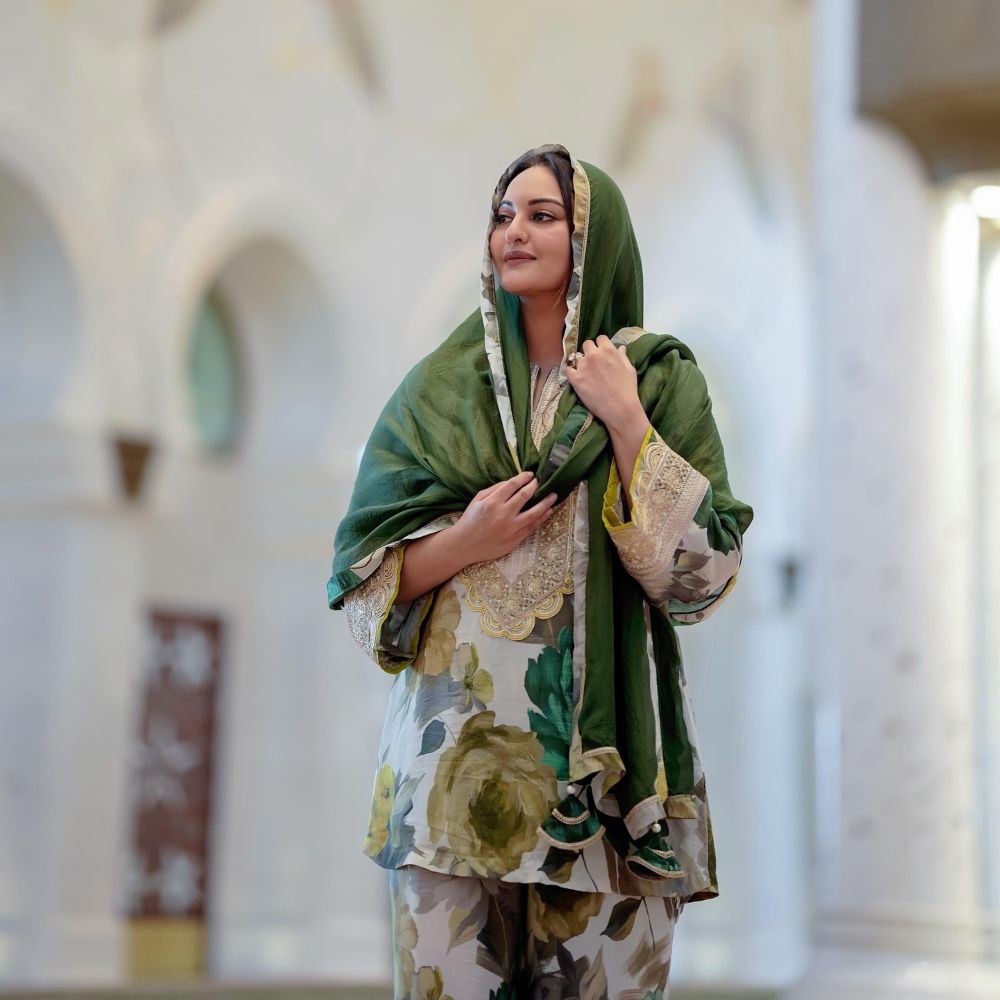 Sonakshi Sinha, Zaheer Iqbal-1-2