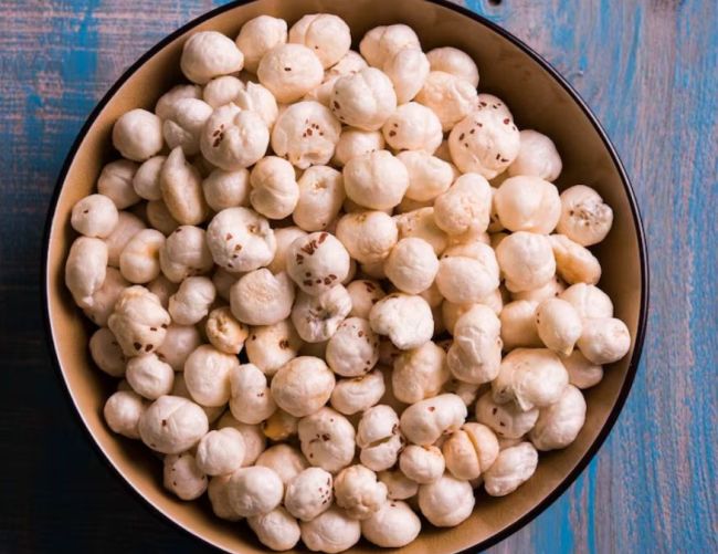makhana soaked in milk benefits-1-2-3-4-5-6