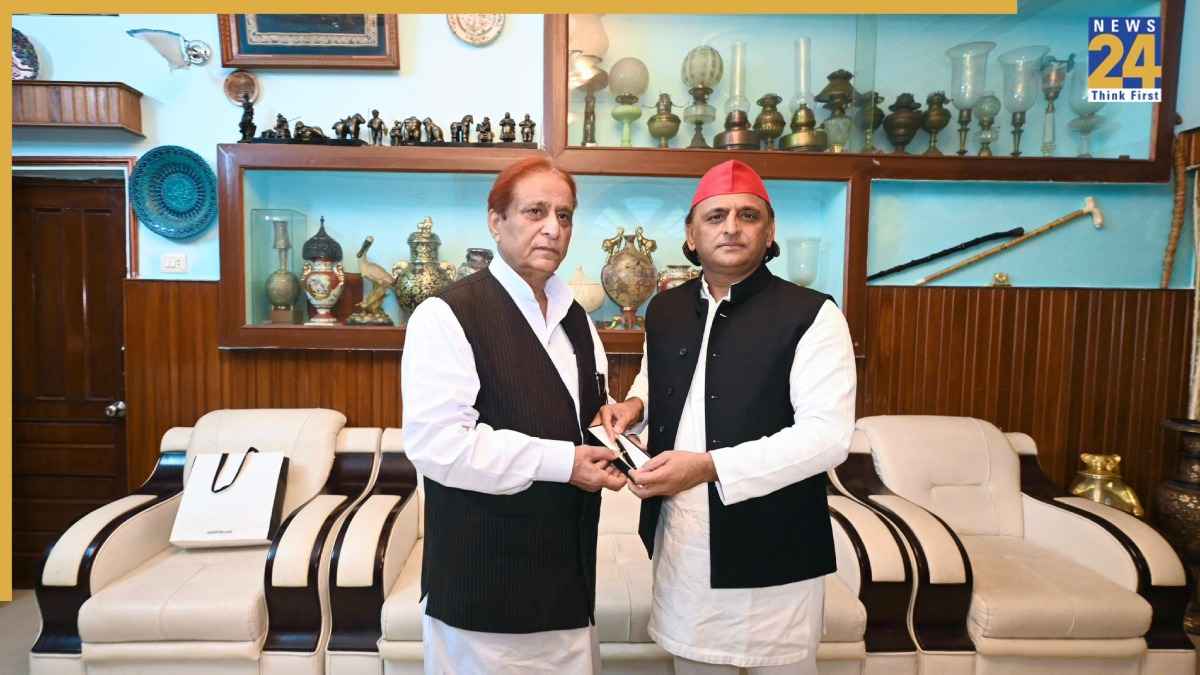 azam khan (1)