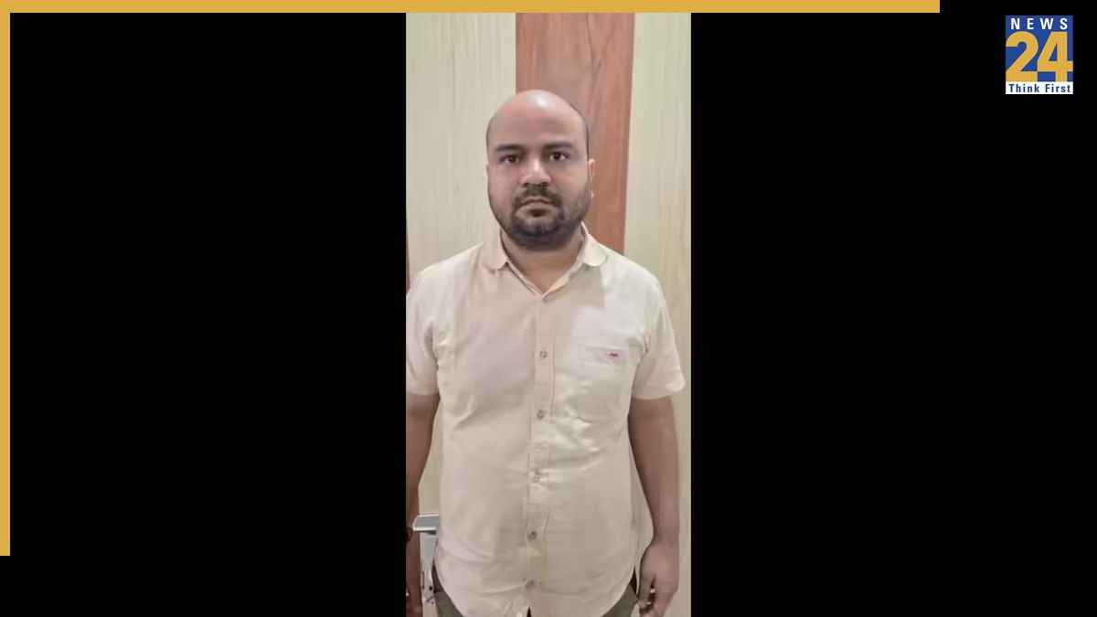 fake IAS