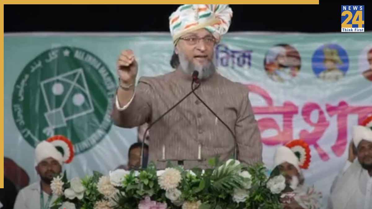 Video: 'नमाज पढ़ो, बहादुर बनो' देश के मुसलमानों को ओवैसी ने दिया नया पैगाम