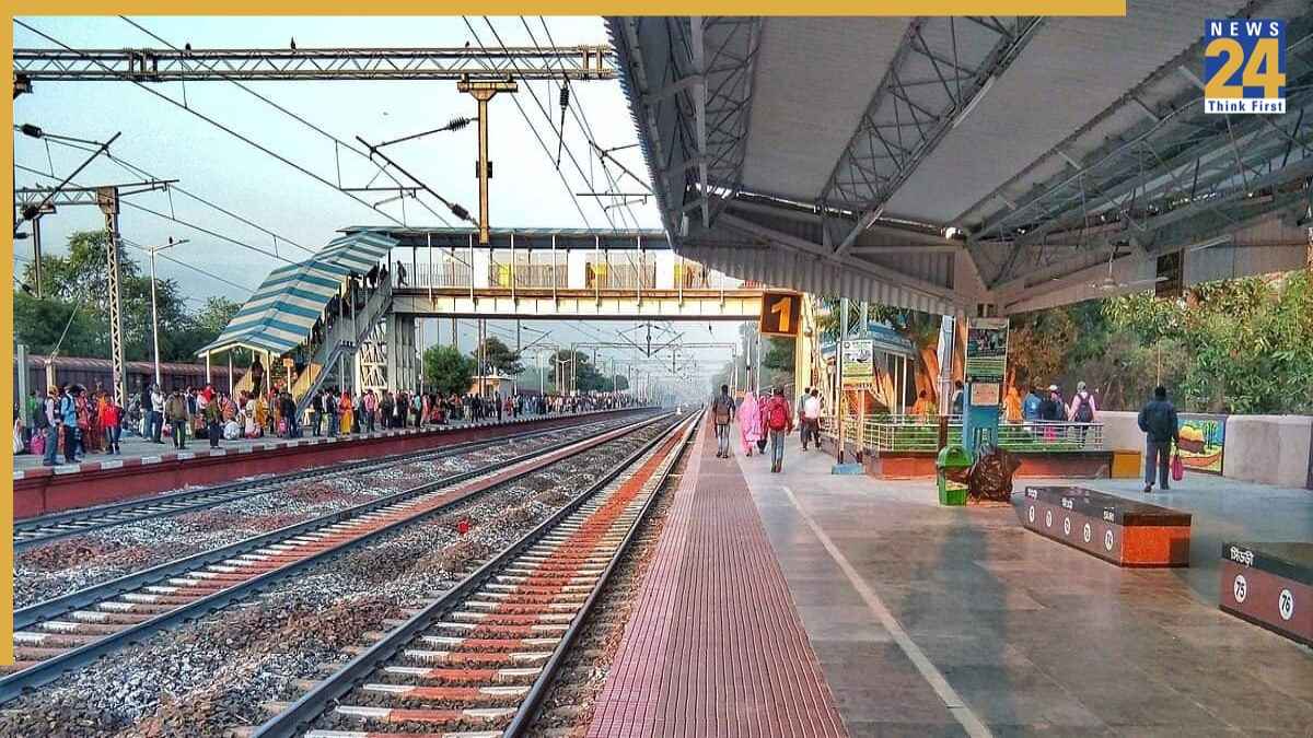 trains on diwali